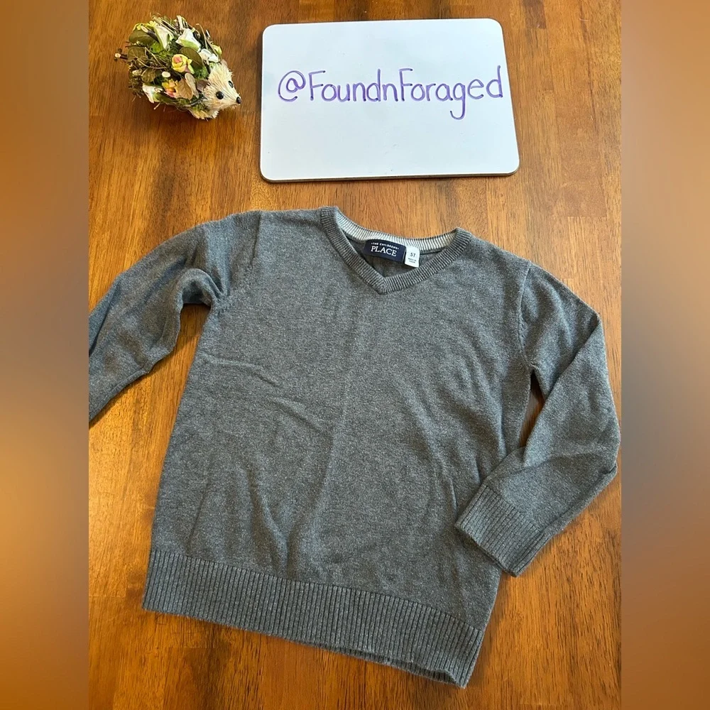 Classic Gray Cotton V-Neck Sweater | Boys 5T ✨